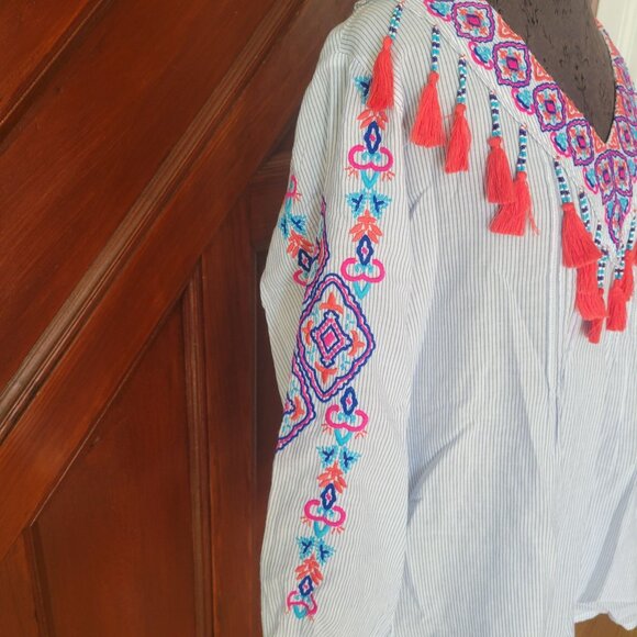 Chicos Embroidered Tunic Top W/ Tassels & Beading - Size 2 Large - Picture 3 of 8
